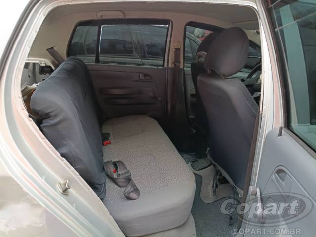 2005 VOLKSWAGEN FOX 