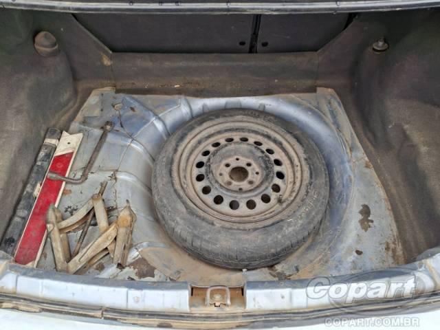 1997 CHEVROLET CORSA SEDAN 