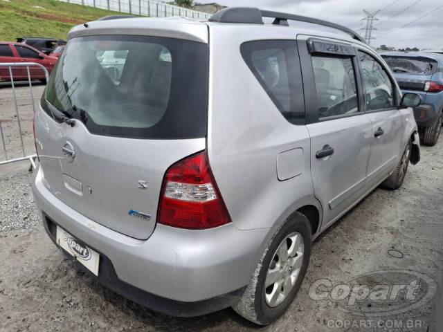 2011 NISSAN LIVINA 