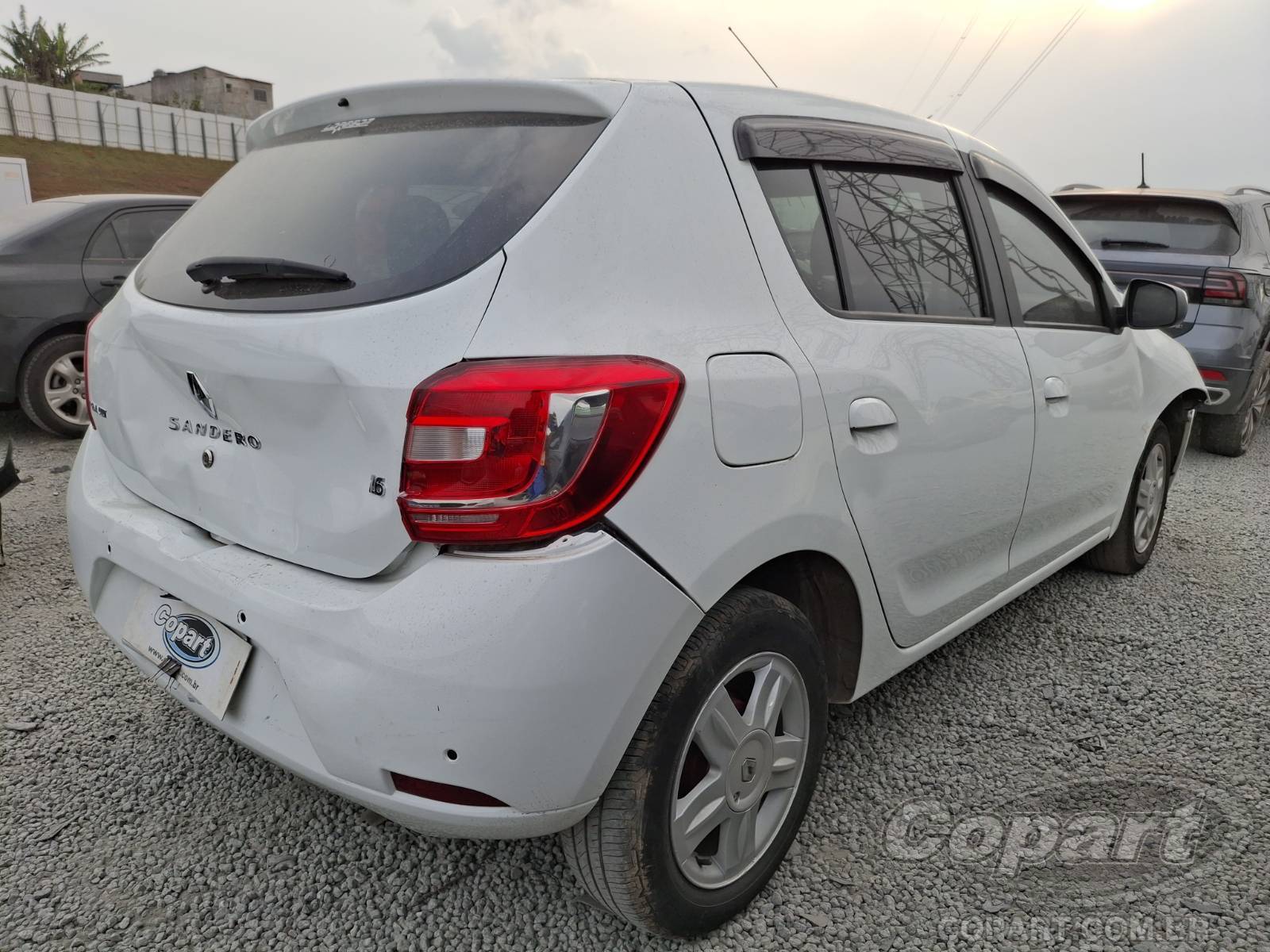 2015 RENAULT SANDERO — foto 4 de 15