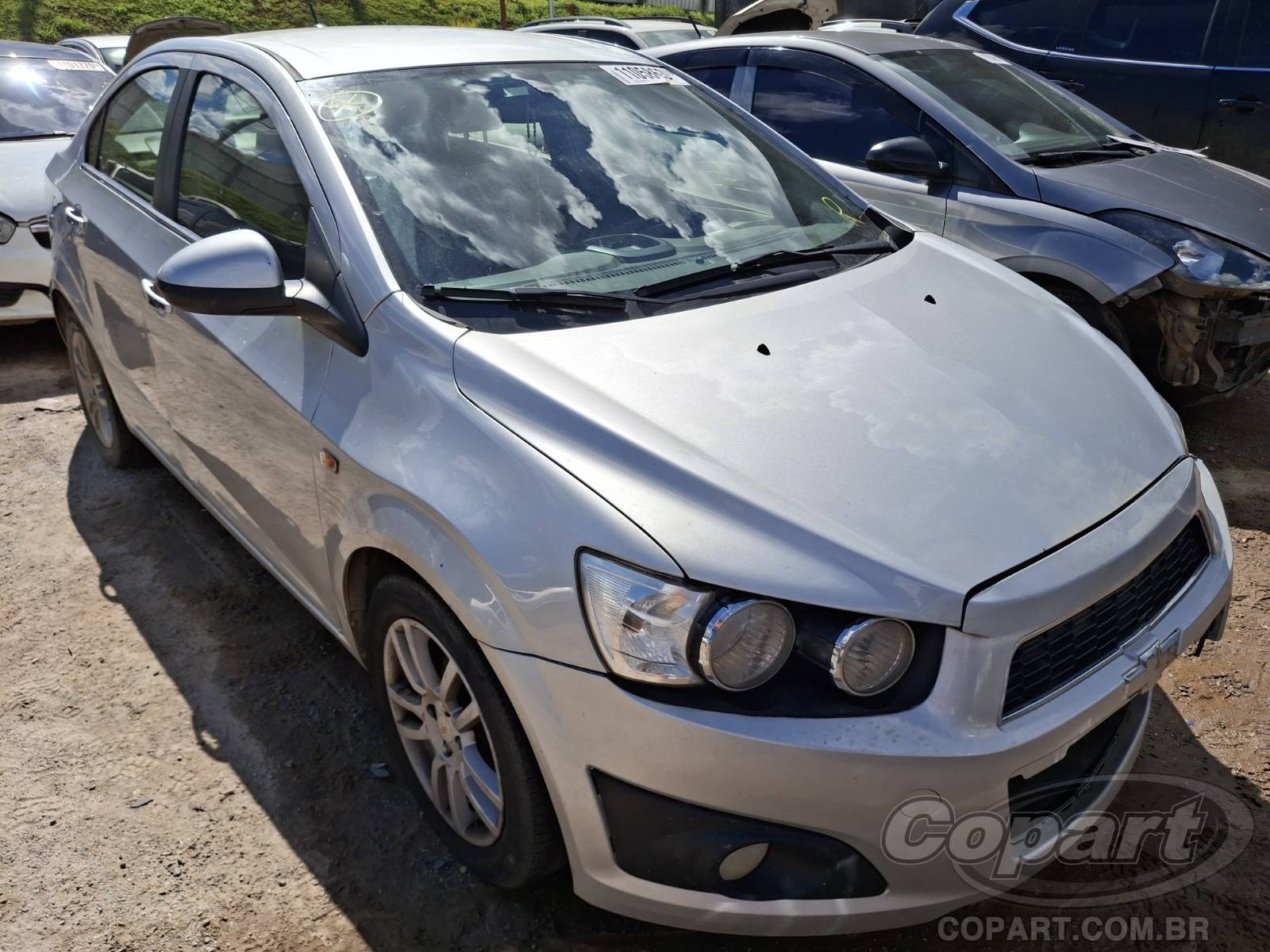 Veículo GM - Chevrolet Chevrolet Chevrolet Sonic Sedan 2013 2013 em leilão