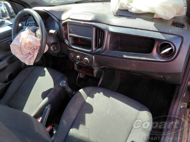 2025 FIAT STRADA 