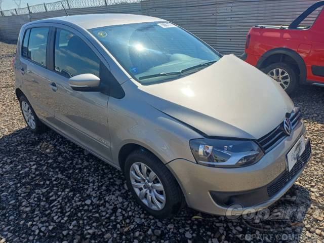 2014 VOLKSWAGEN FOX 