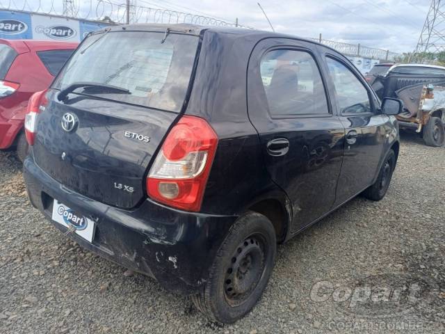2013 TOYOTA ETIOS 