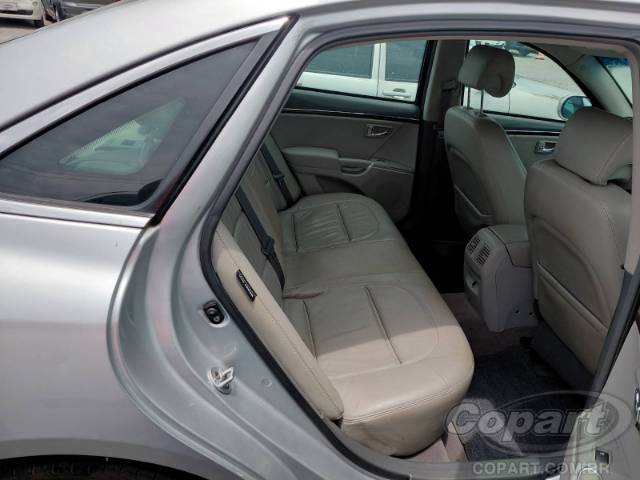 2009 HYUNDAI AZERA 