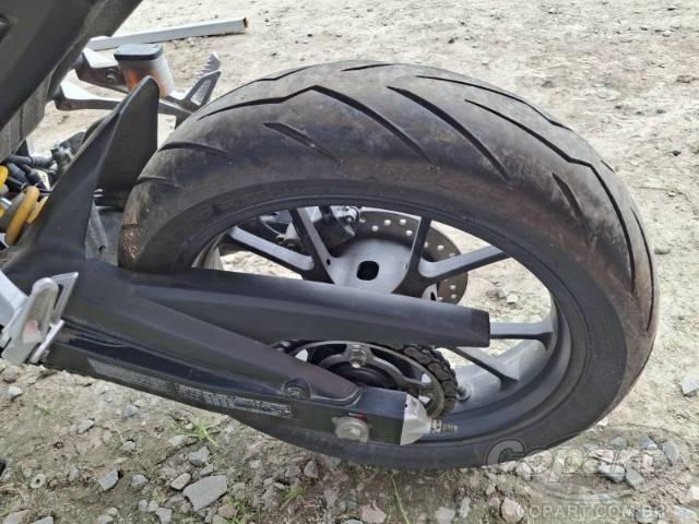 2025 HONDA CB 300F 