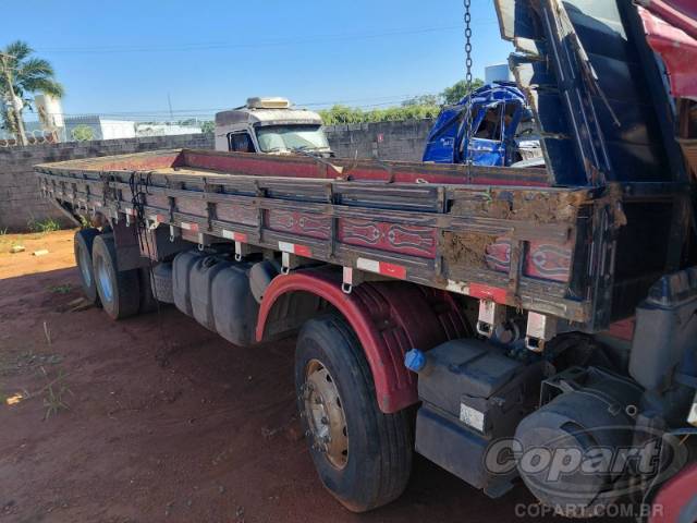 2018 VOLVO VM 