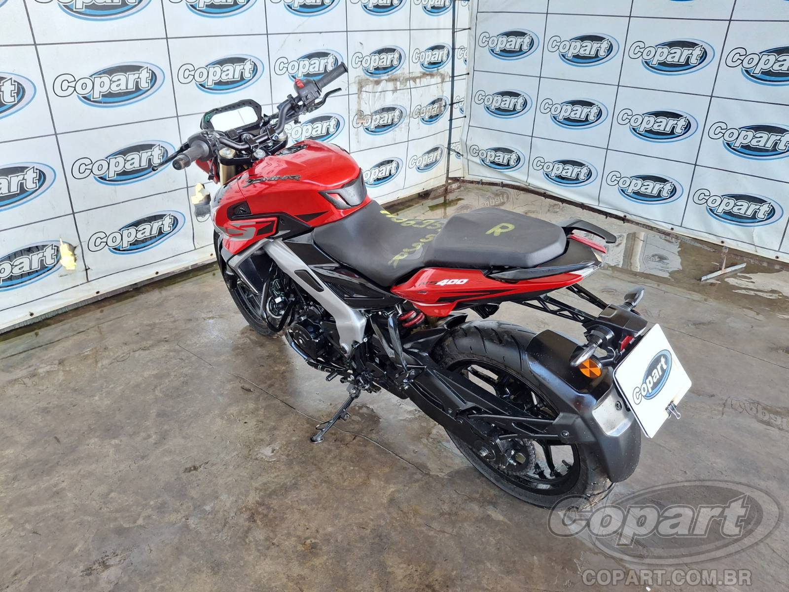 Foto 3: 2026 BAJAJ DOMINAR