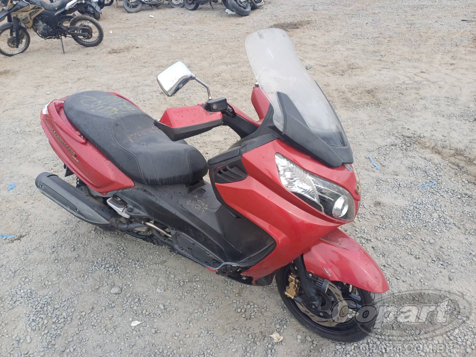 DAFRA MAXSYM 2015 Conservado