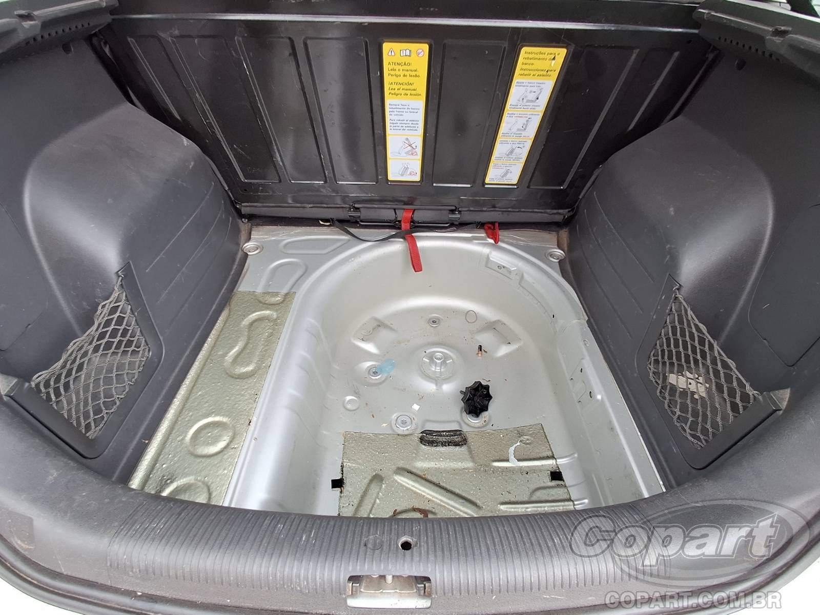 2016 VOLKSWAGEN SPACEFOX — foto 10 de 10