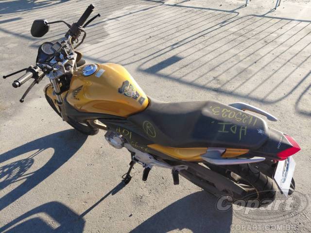 2011 HONDA CB 300 