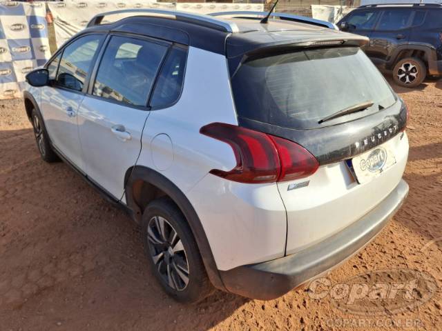 2023 PEUGEOT 2008 