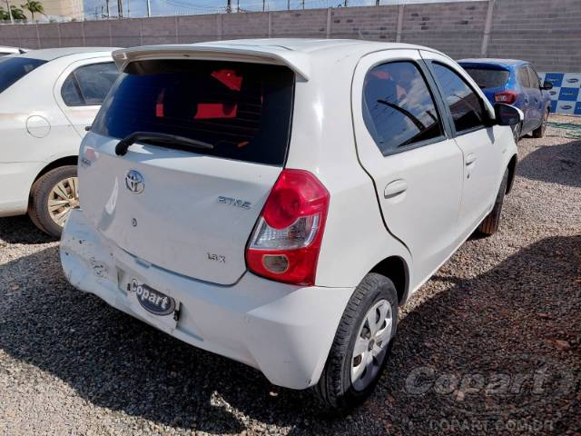 2016 TOYOTA ETIOS 