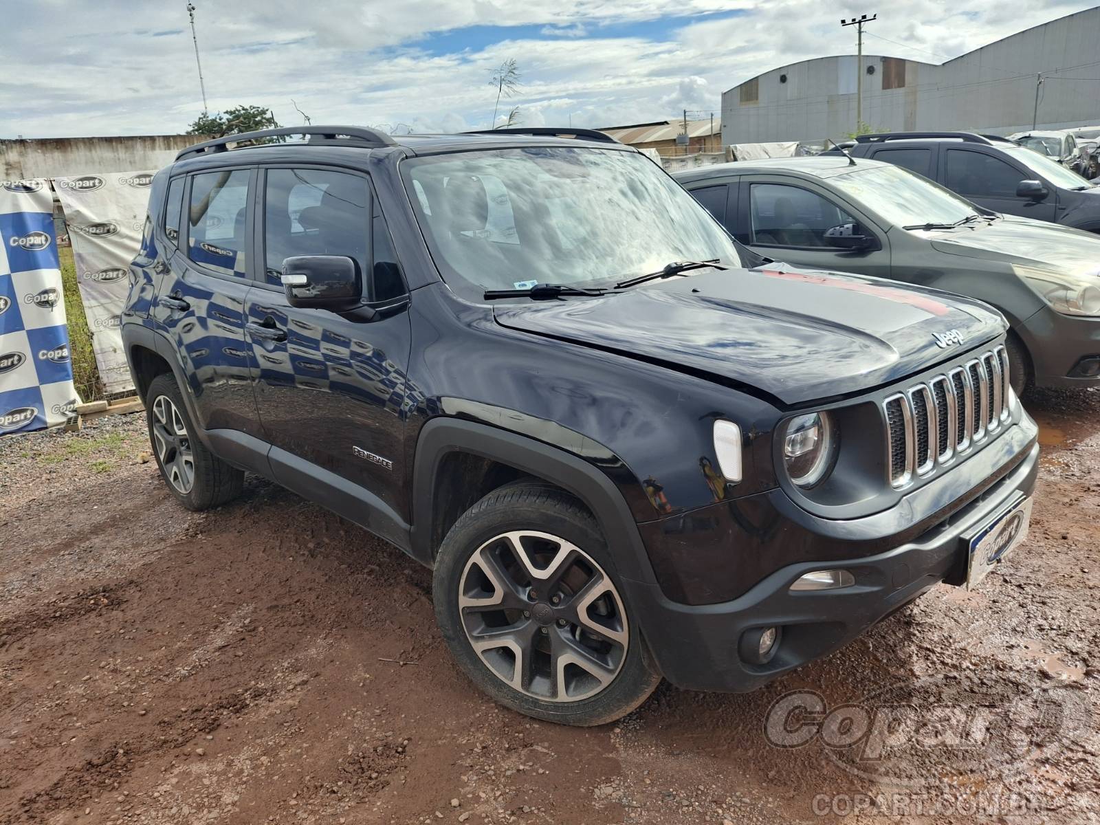 Veículo Fiat Renegade Jeep Renegade Longitude 2.0 MultiJet Turbo 2021 2021 em leilão