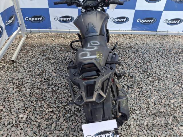 2025 BAJAJ DOMINAR 