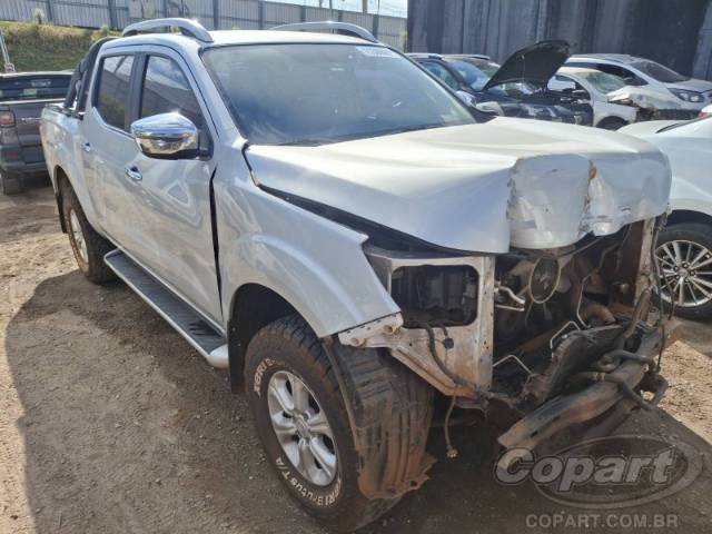 2017 NISSAN FRONTIER CD 