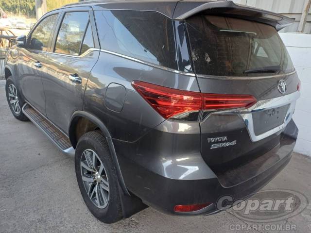 2016 TOYOTA HILUX SW4 