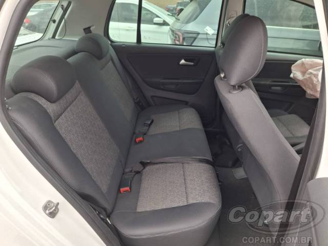 2013 VOLKSWAGEN FOX 