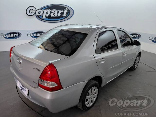2015 TOYOTA ETIOS SEDA 