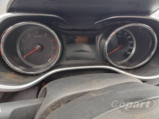 2025 CHEVROLET TRACKER 