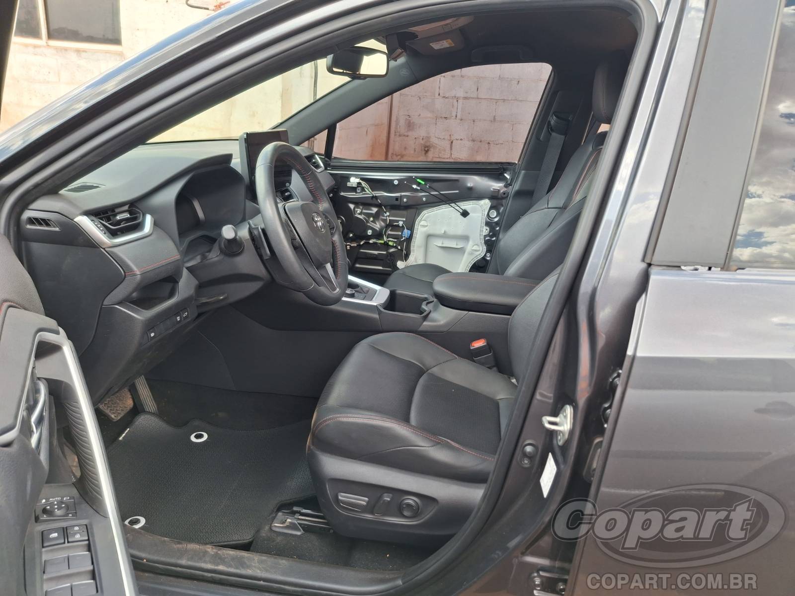 2024 TOYOTA RAV4 — foto 5 de 12