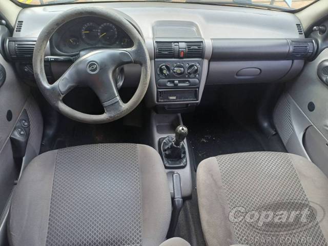 2009 CHEVROLET CLASSIC 