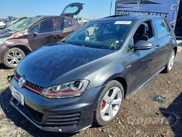 2015 VOLKSWAGEN GOLF 
