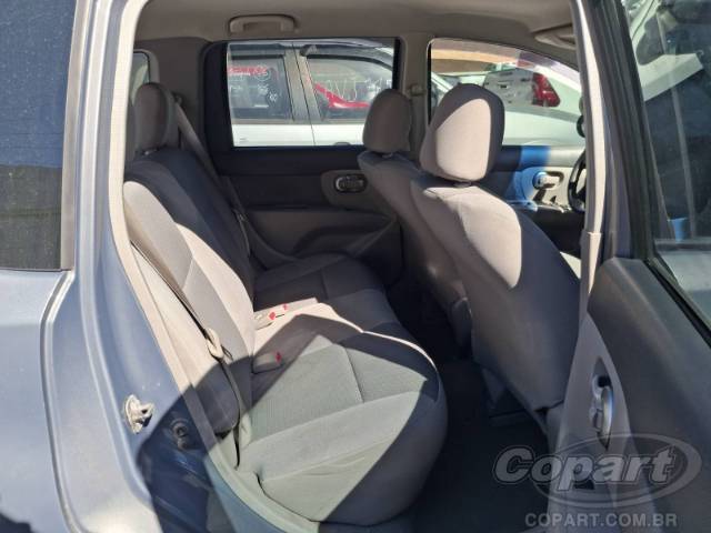 2011 NISSAN LIVINA 