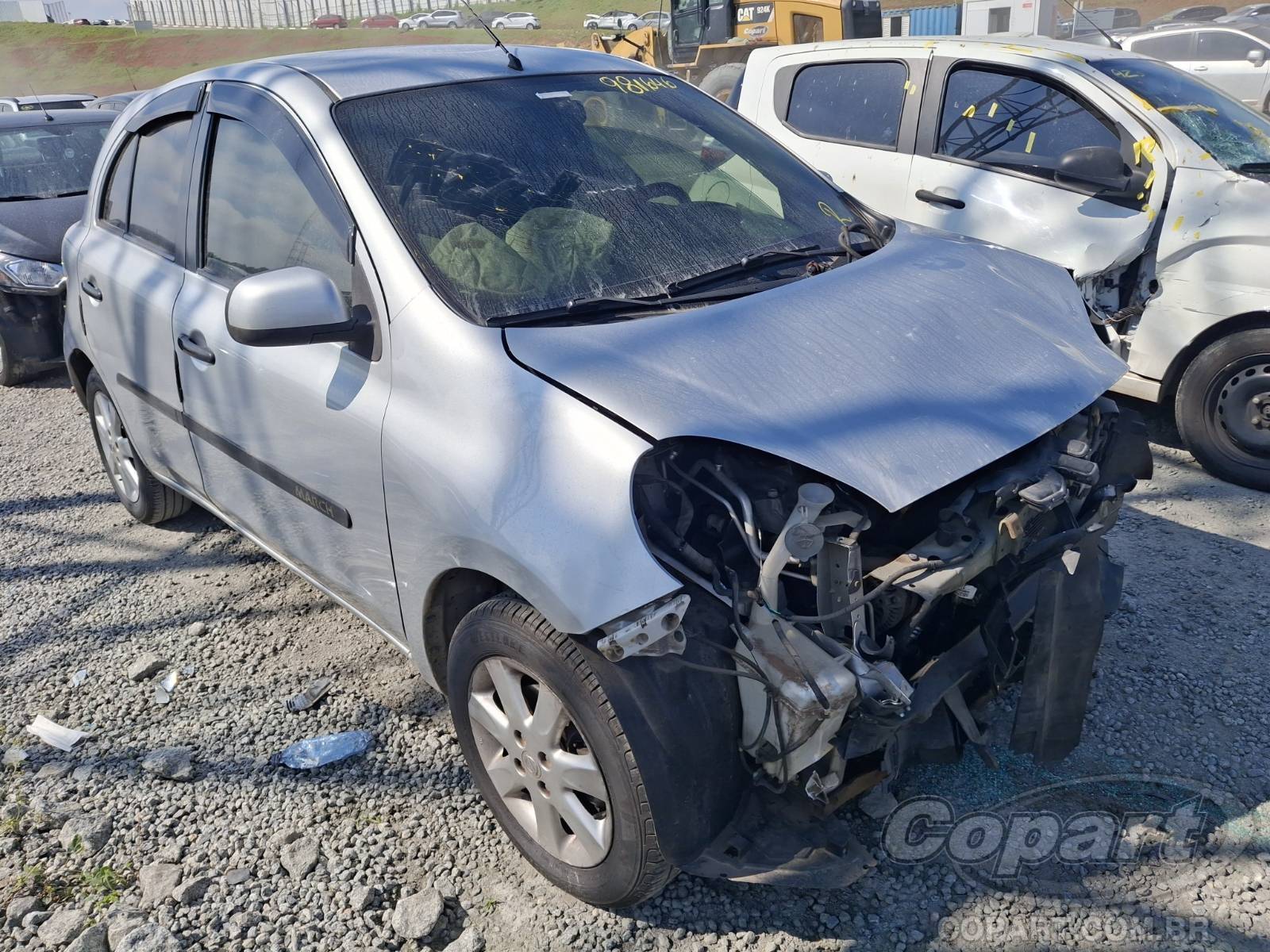 Veículo Nissan March Nissan March SV 1.6 16V 2013 Colisão Média Monta 2013 em leilão