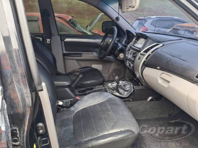 2015 MITSUBISHI PAJERO DAKAR 