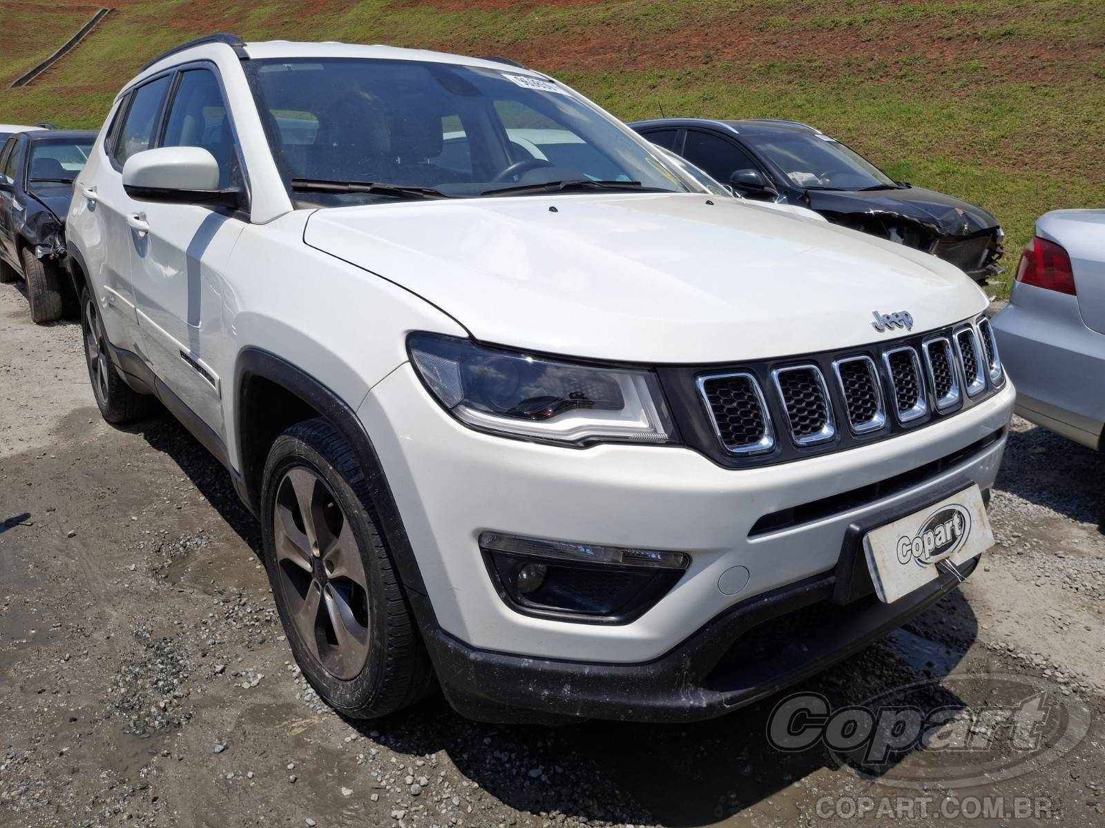 Veículo Jeep Compass Jeep Compass Longitude 2.0 16V Tigershark 2018 Enchente Médio 2018 em leilão