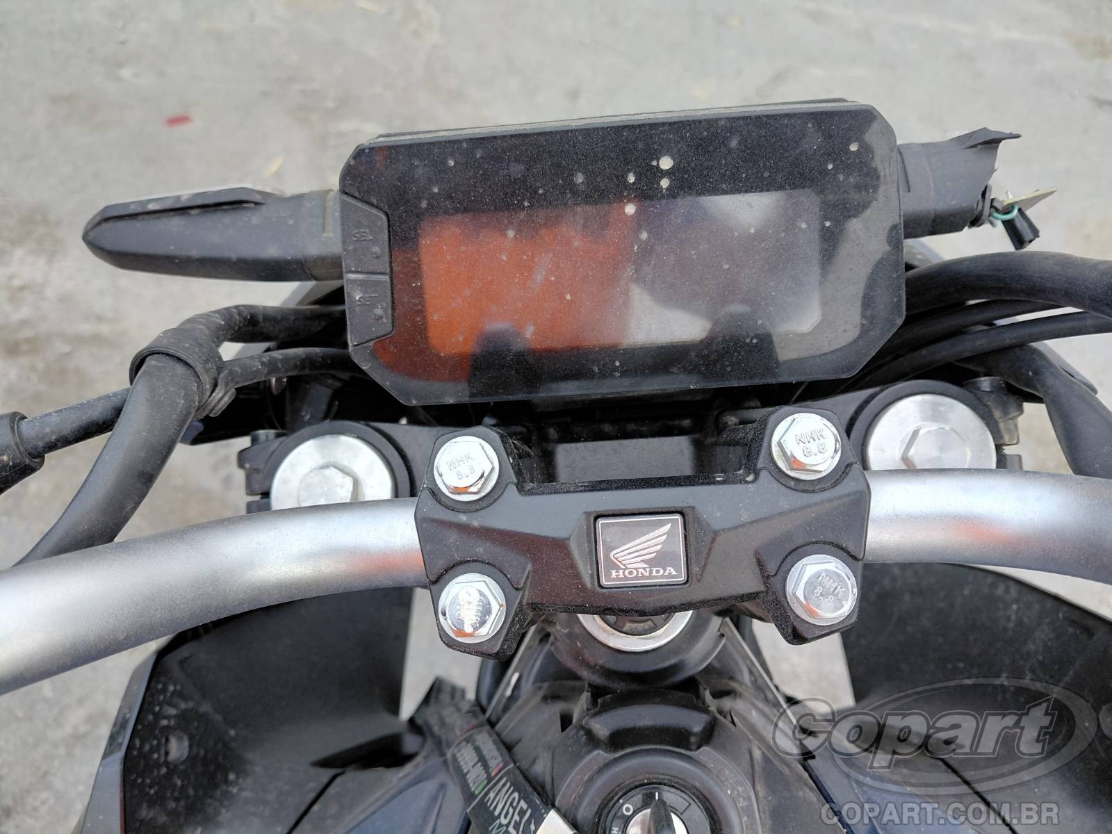 2025 HONDA CB 300F — foto 9 de 10