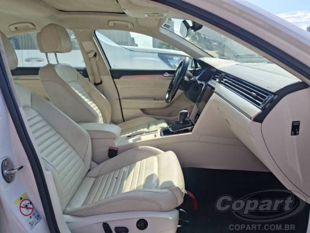2018 VOLKSWAGEN PASSAT 