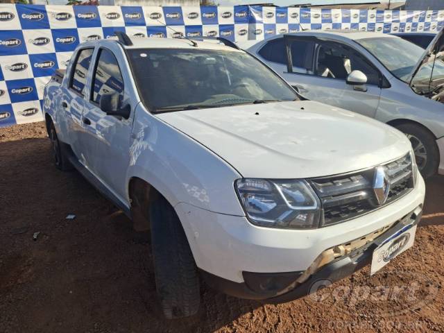2019 RENAULT DUSTER OROCH 