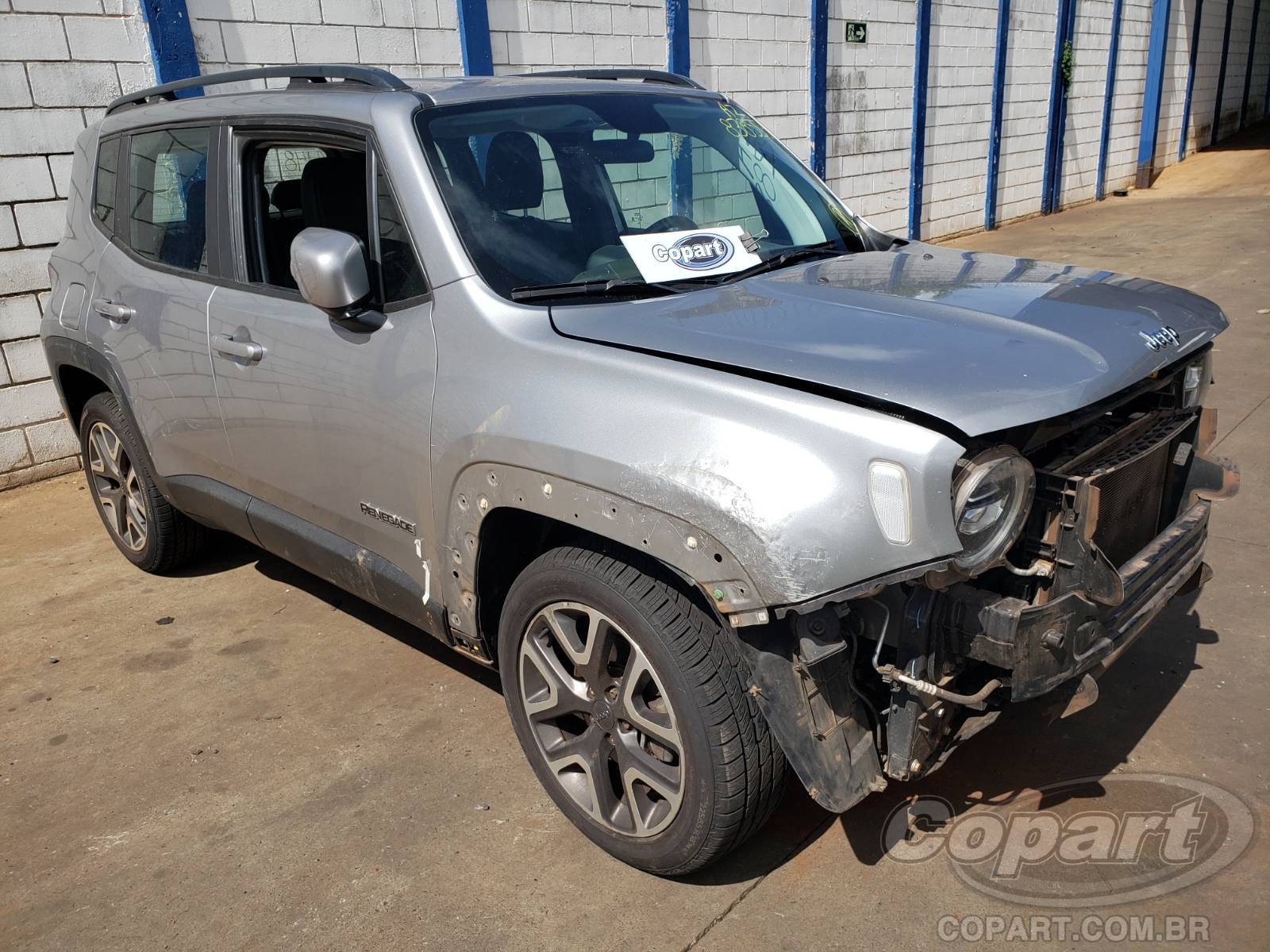 Veículo Fiat Renegade JEEP RENEGADE LONGITUDE 1.8 16V E.TORQ EVO 2020 2020 em leilão