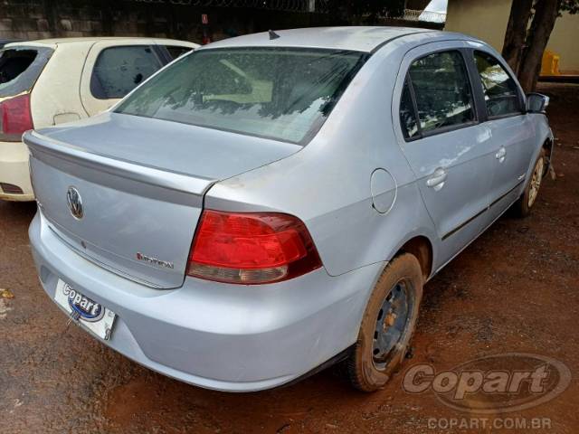 2011 VOLKSWAGEN VOYAGE 