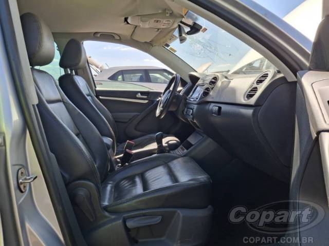2012 VOLKSWAGEN TIGUAN 