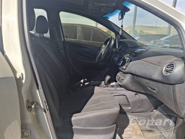 2016 FIAT PUNTO 