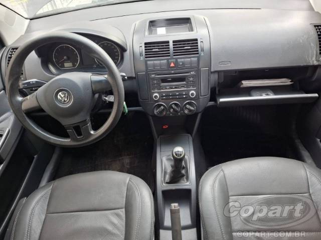 2014 VOLKSWAGEN POLO 