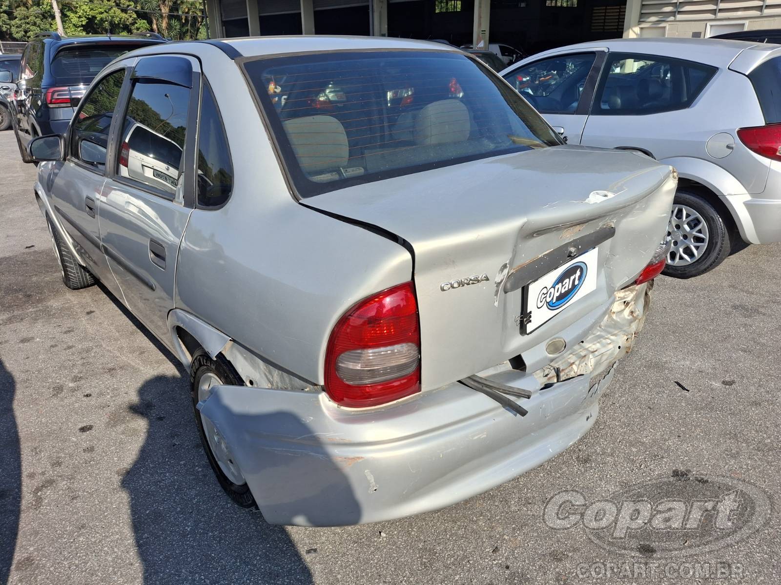 2004 CHEVROLET CORSA SEDAN — foto 3 de 10