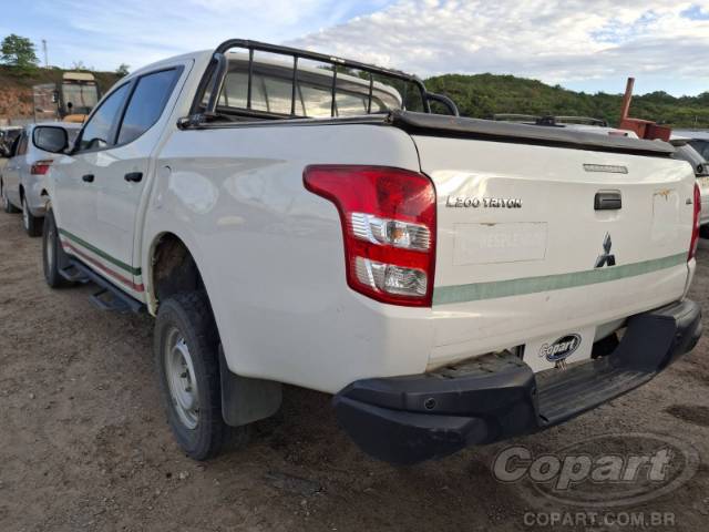 2022 MITSUBISHI L200 TRITON 