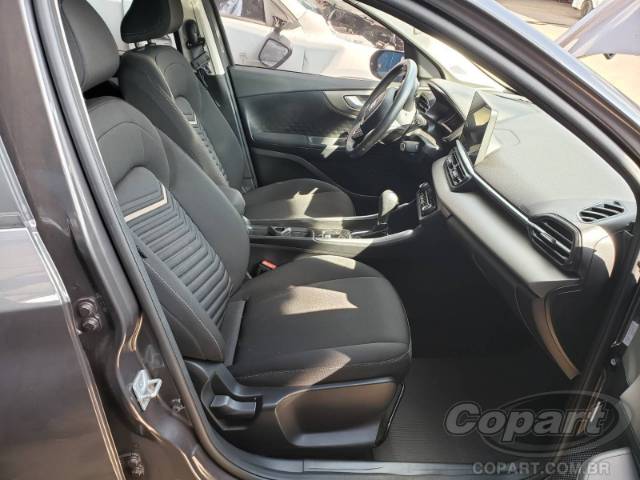 2025 FIAT FASTBACK 