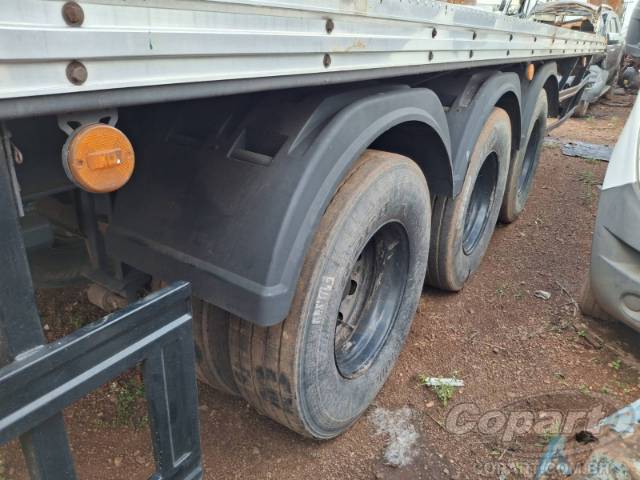 2016 TRUCK SEMI-REBOQUE 