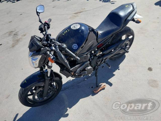 2011 YAMAHA XJ6 