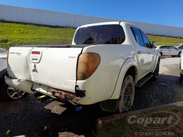 2015 MITSUBISHI L200 TRITON 