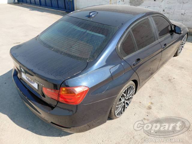 2014 BMW SERIE 3 