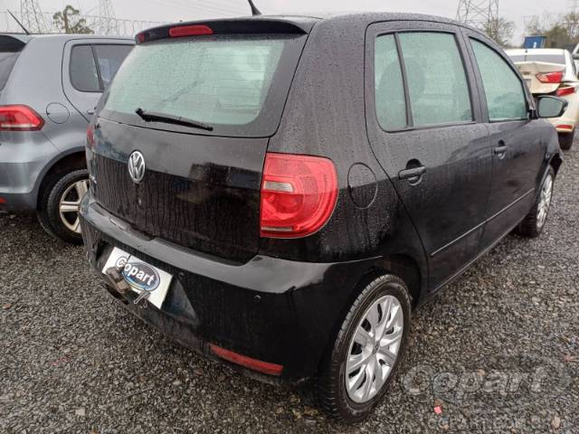 2013 VOLKSWAGEN FOX 
