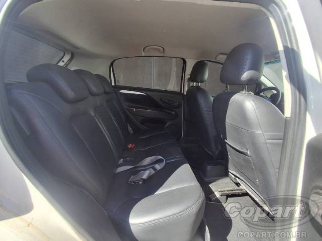 2015 FIAT PUNTO 