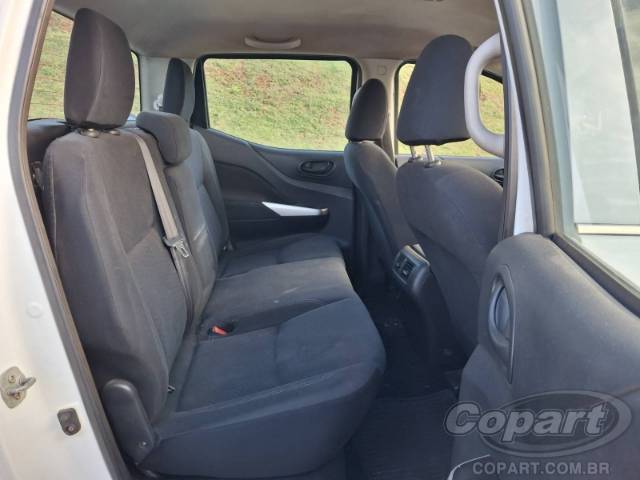 2022 NISSAN FRONTIER CD 