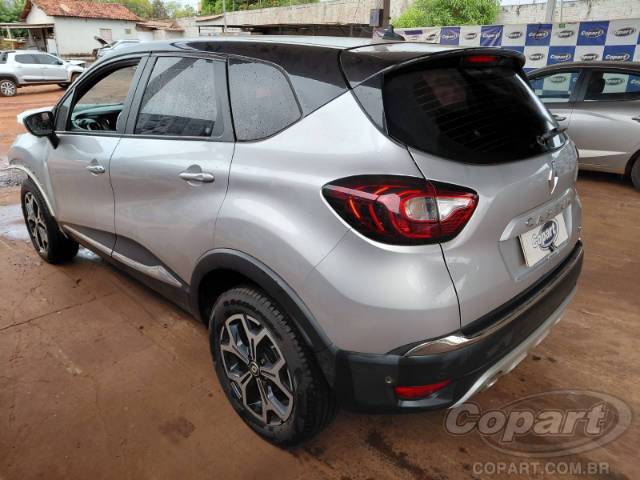 2022 RENAULT CAPTUR 